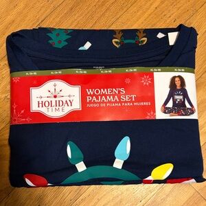 Women’s Holiday Pajama Set